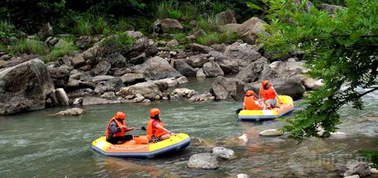 菖溪河漂流旅游度假区