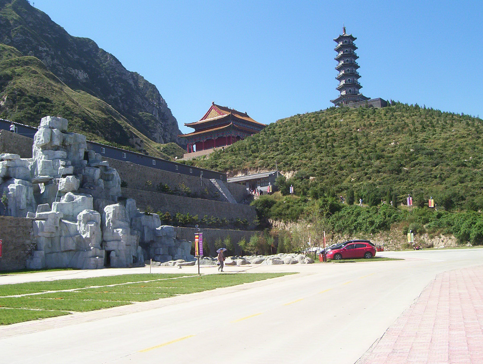 张家口下花园鸡鸣山游记脑瘫患儿镇水兽