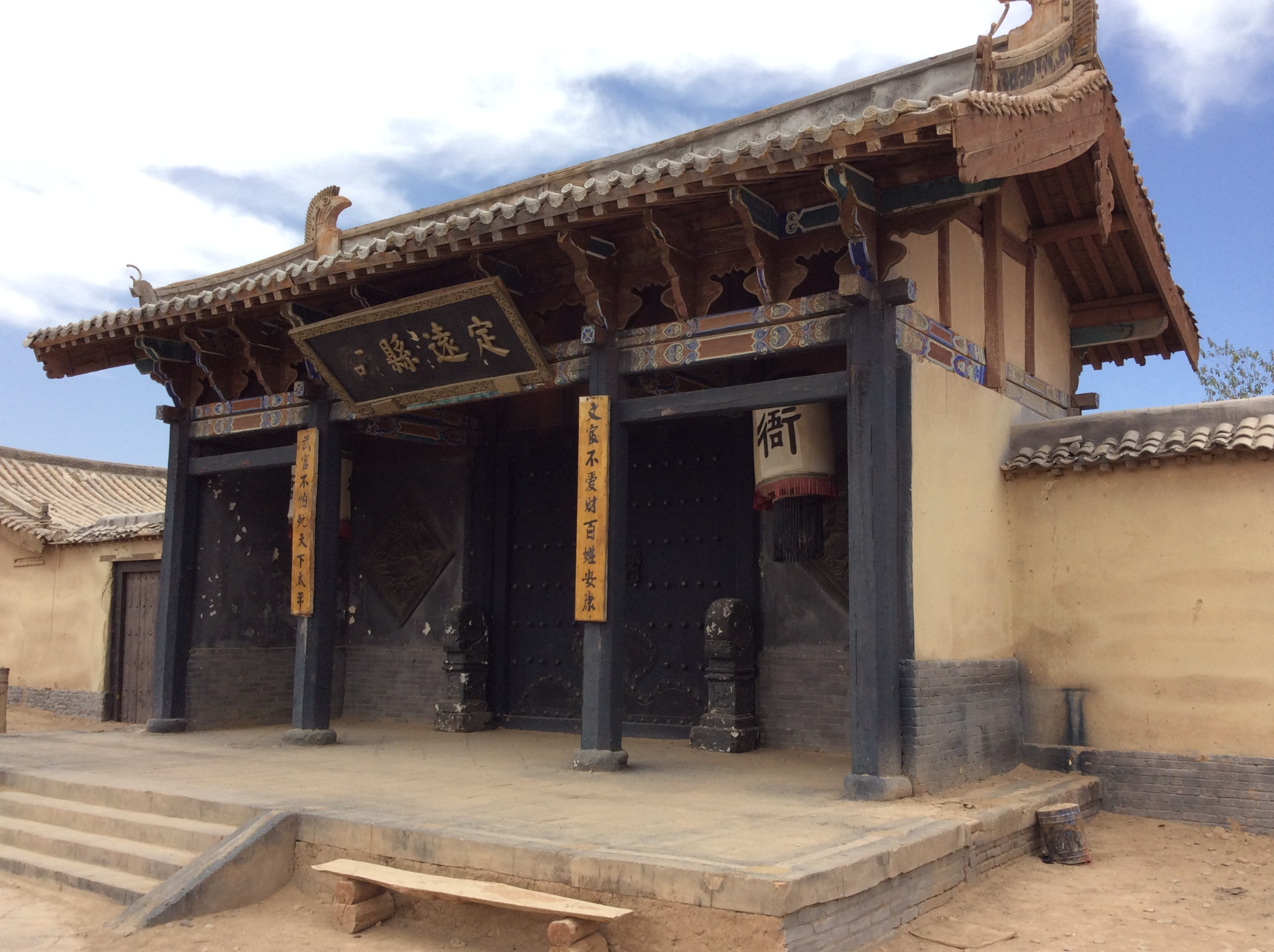 汉长城西千佛寺出来,算是戈壁么?