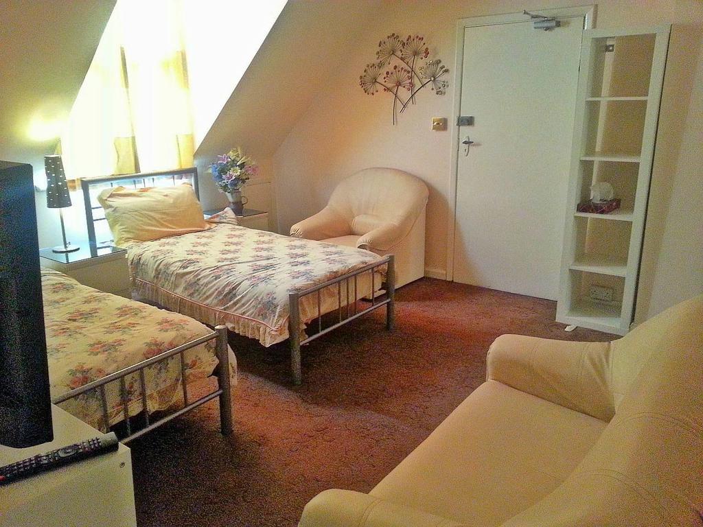 海克罗夫特宾馆 Highcroft Guest House