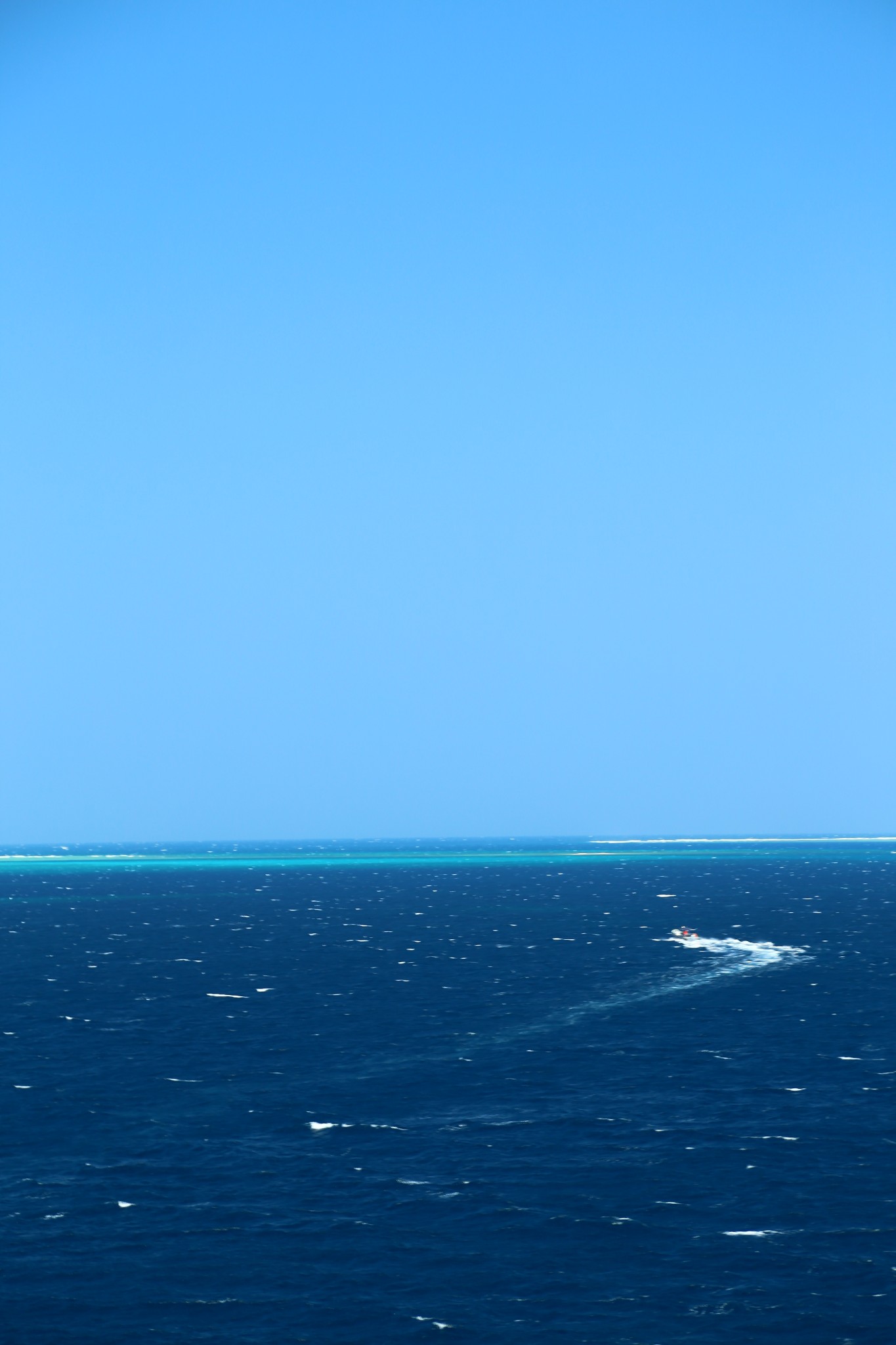 西沙就是那唯一的西沙中国唯一玻璃水白沙滩的所在