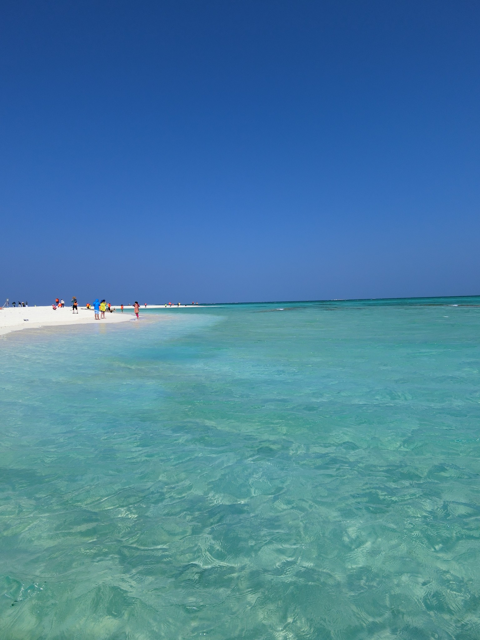 西沙就是那唯一的西沙中国唯一玻璃水白沙滩的所在