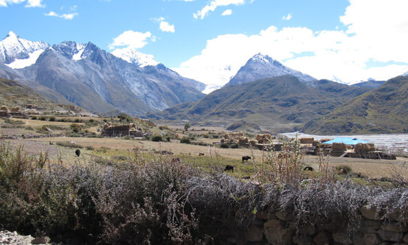 中国最富有美景的村庄西藏来古村