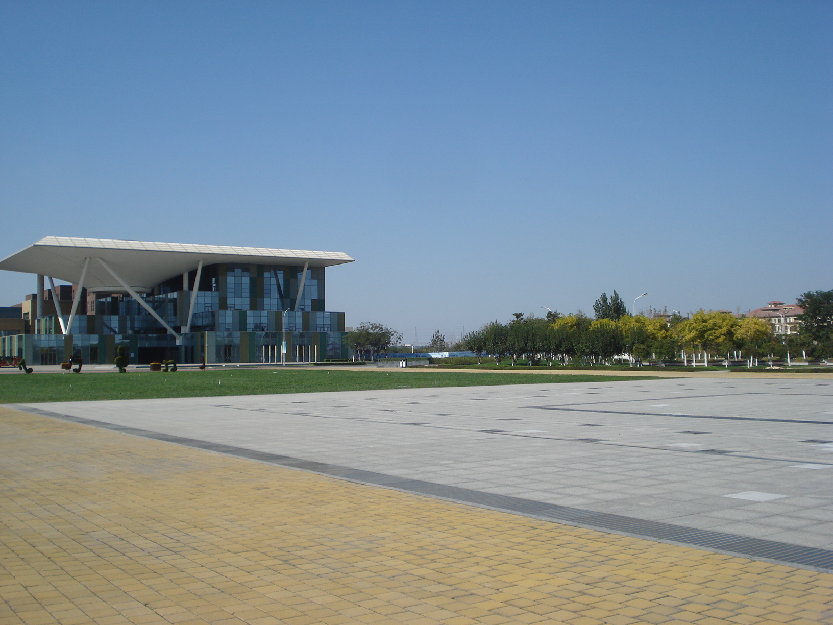 天津滨海高新区渤龙湖及周边