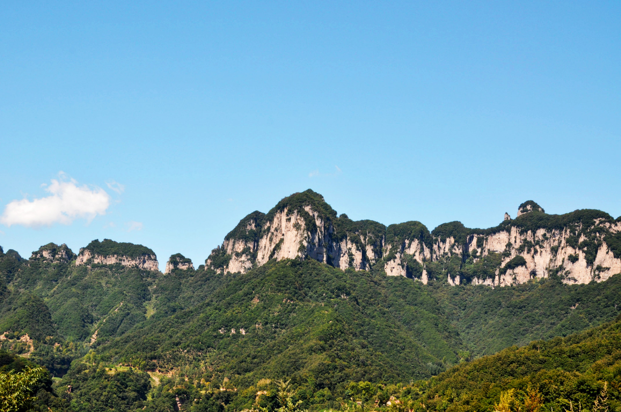 攀登阳城五斗山