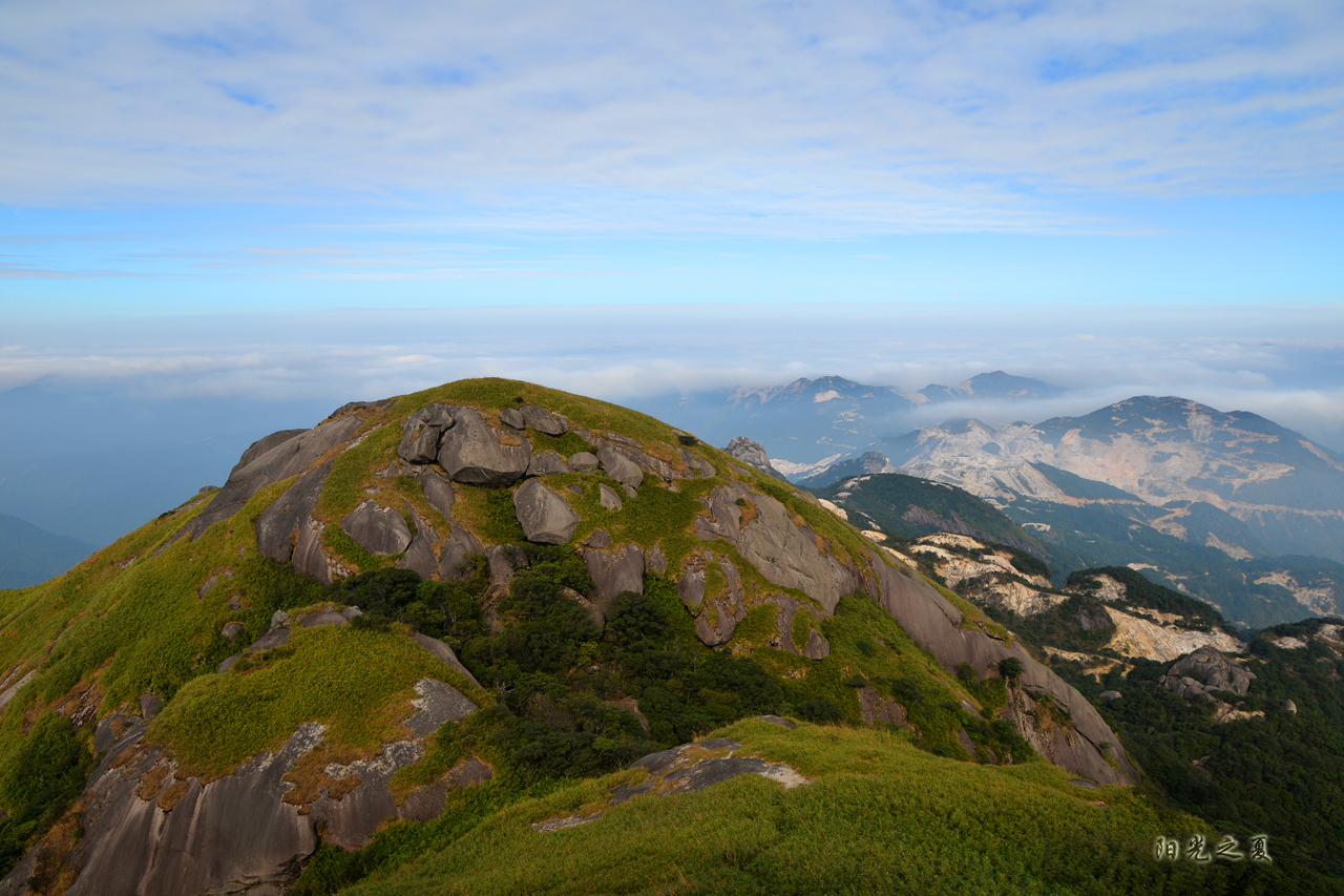 云髻山--新丰江源头,珠三角最高峰,看云海,看红叶.