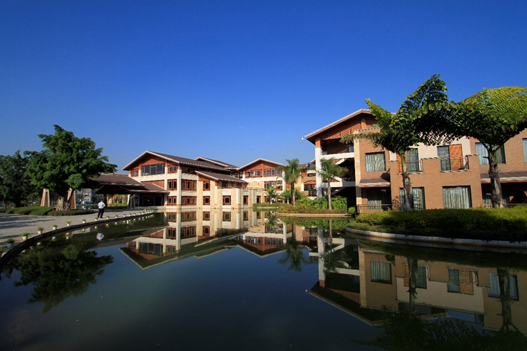 火热预售 弥勒半山日式温泉休闲3日游 生态湖区 天然浴场 全天免费