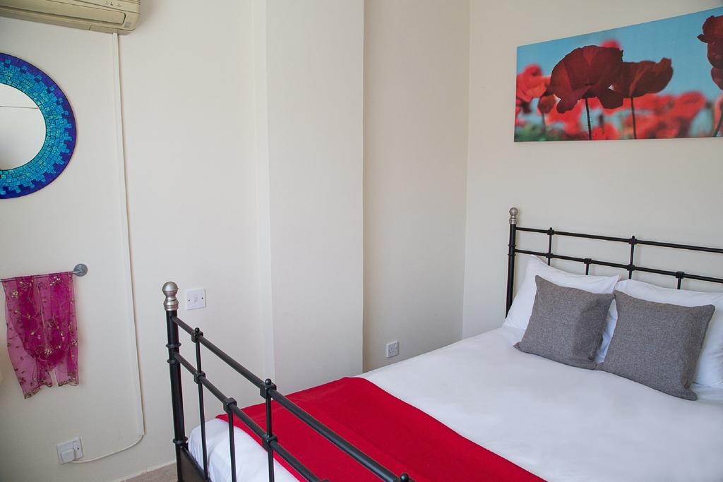 Paphos Love Nest Deluxe Apartment