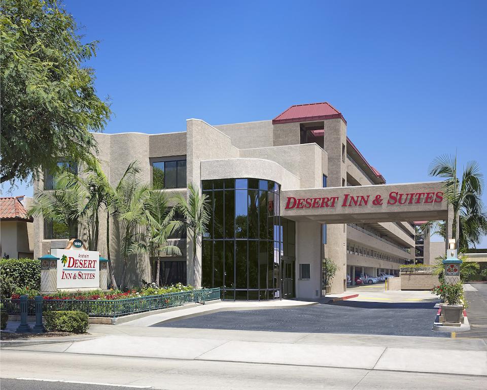 阿纳海姆沙漠旅馆及套房 Anaheim Desert Inn & Suites