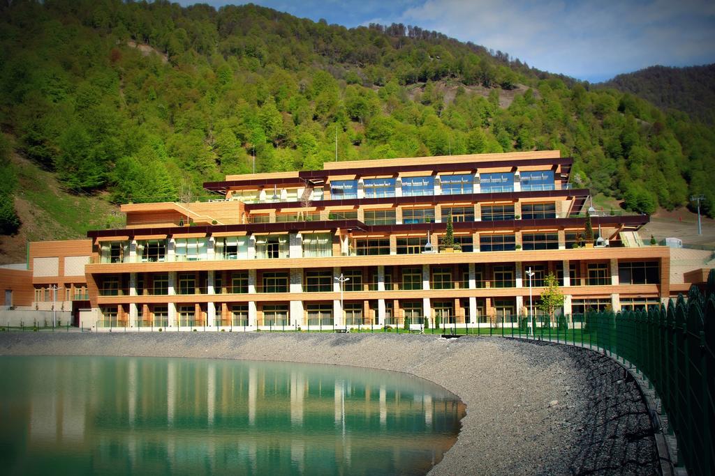 卡法兹图凡达格山度假酒店 Qafqaz Tufandag Mountain Resort Hotel