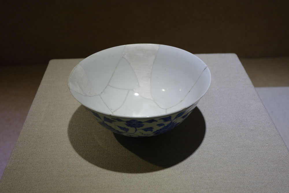 【鉴赏】"成窑遗珍——景德镇出土成化官窑瓷器展"欣赏(9)(组图) - 马
