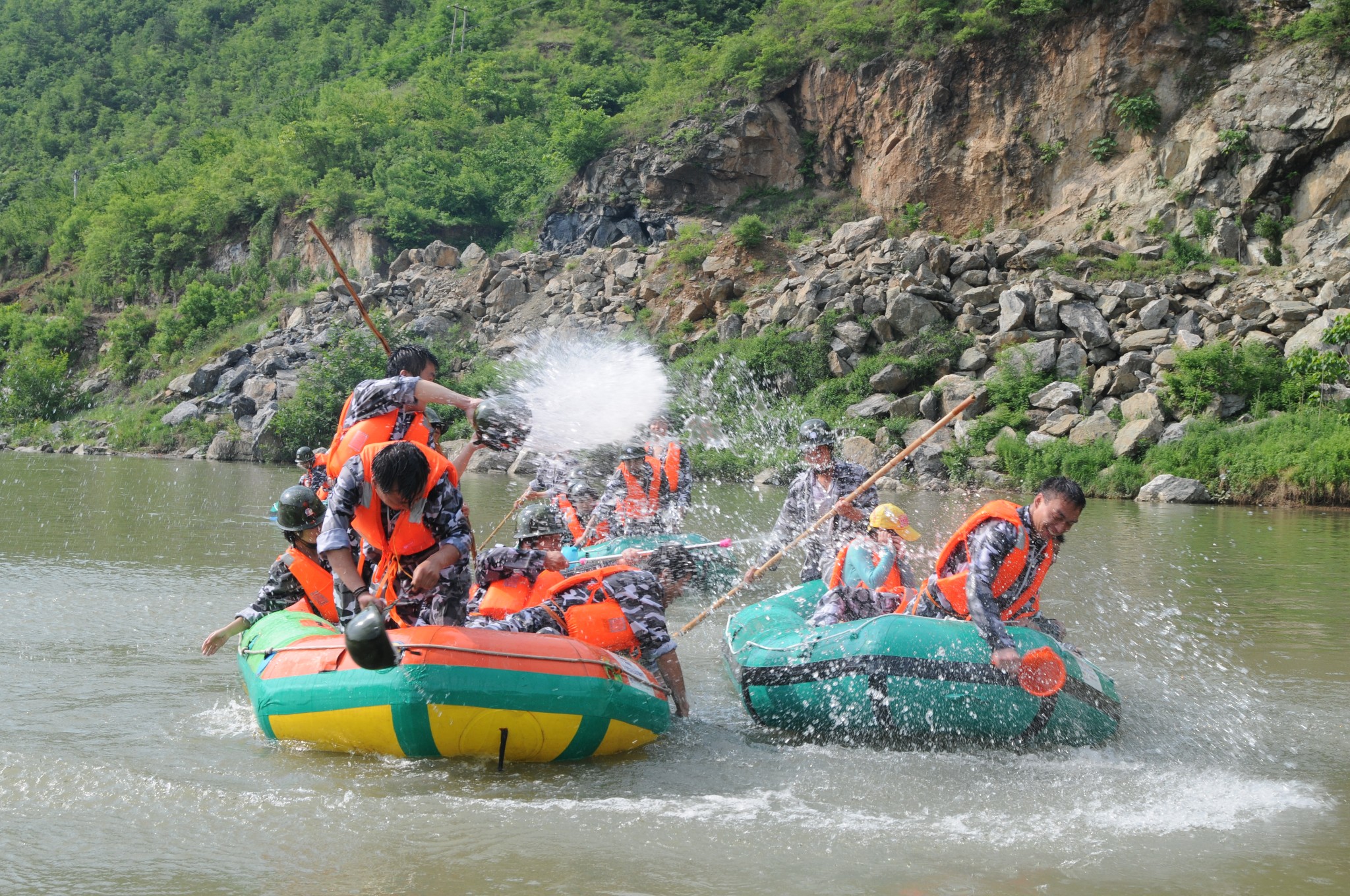 西峡军事漂流旅游攻略