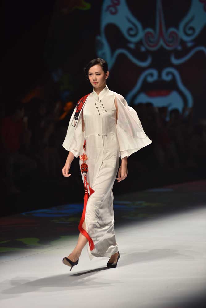 原创2015深圳服博会时装秀精选7组图