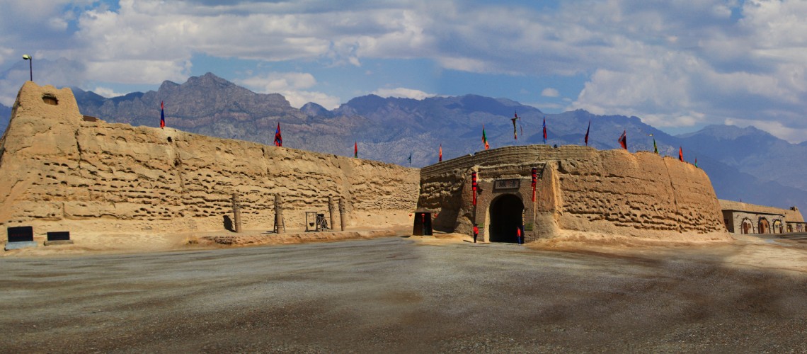 成人,儿童,老人均需购买且价格一致  推荐线路:  1,西夏王陵 镇北堡