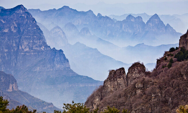 悬崖峭壁上的村庄——河南郭亮村 