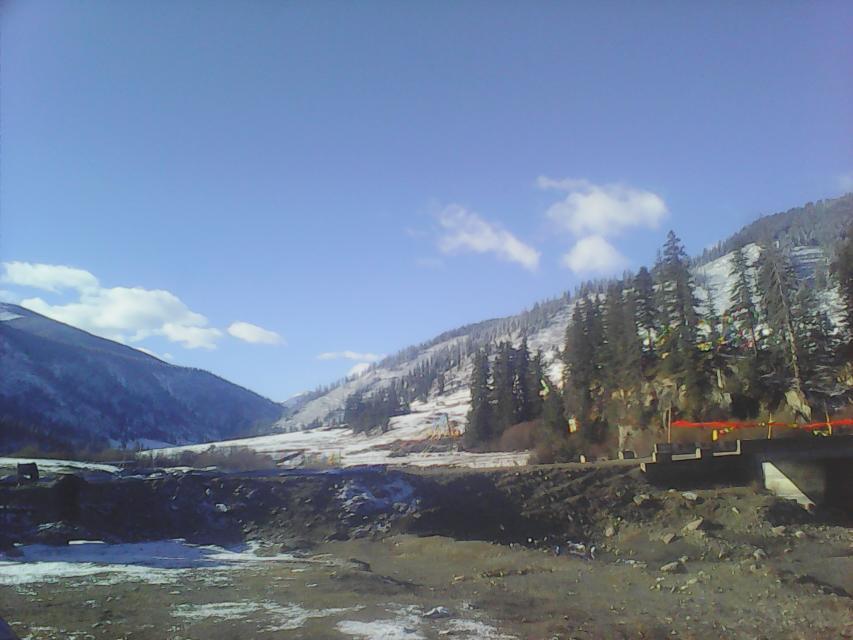 牛背山頂峰客棧