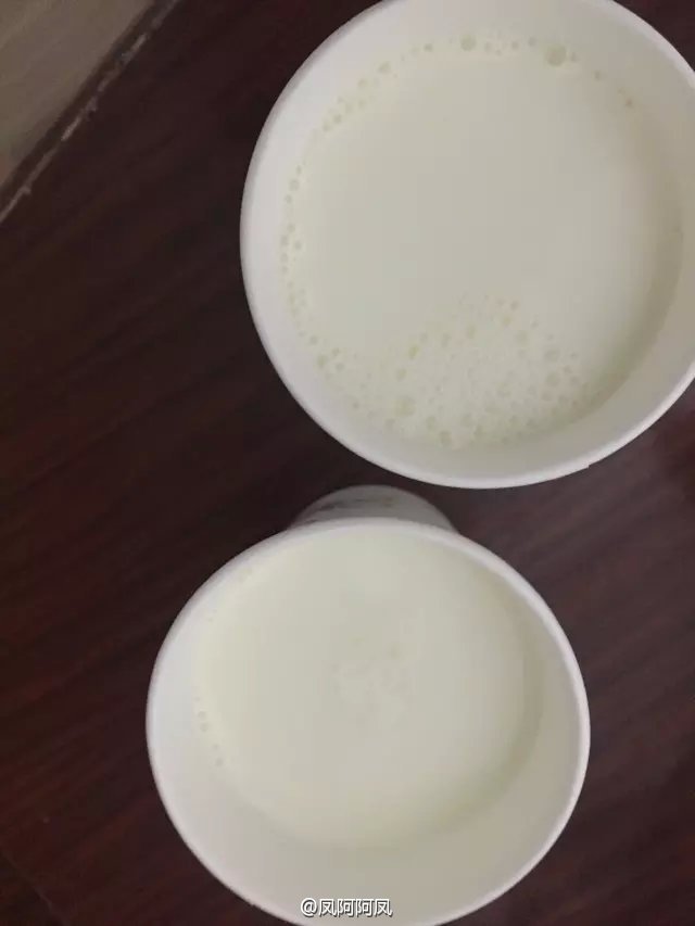 第三天:张掖-张掖丹霞早上起来吃早餐的时候就看见师傅在准备车子 他