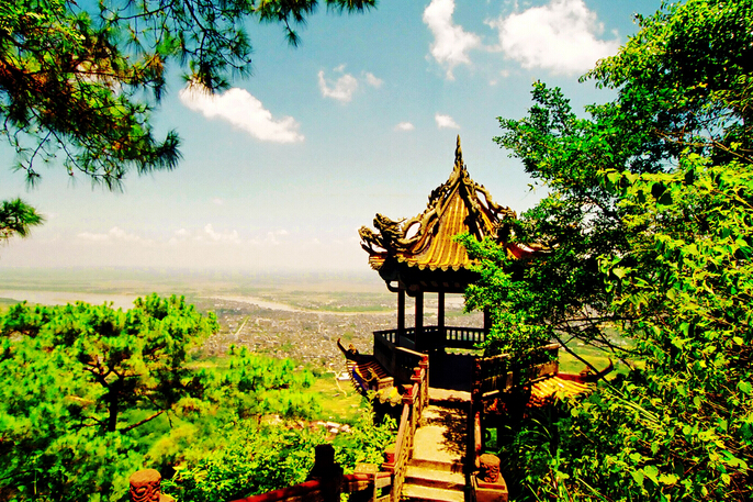 图文详情桂平西山风景名胜区位于广西壮族自治区东南部桂平县境内,是