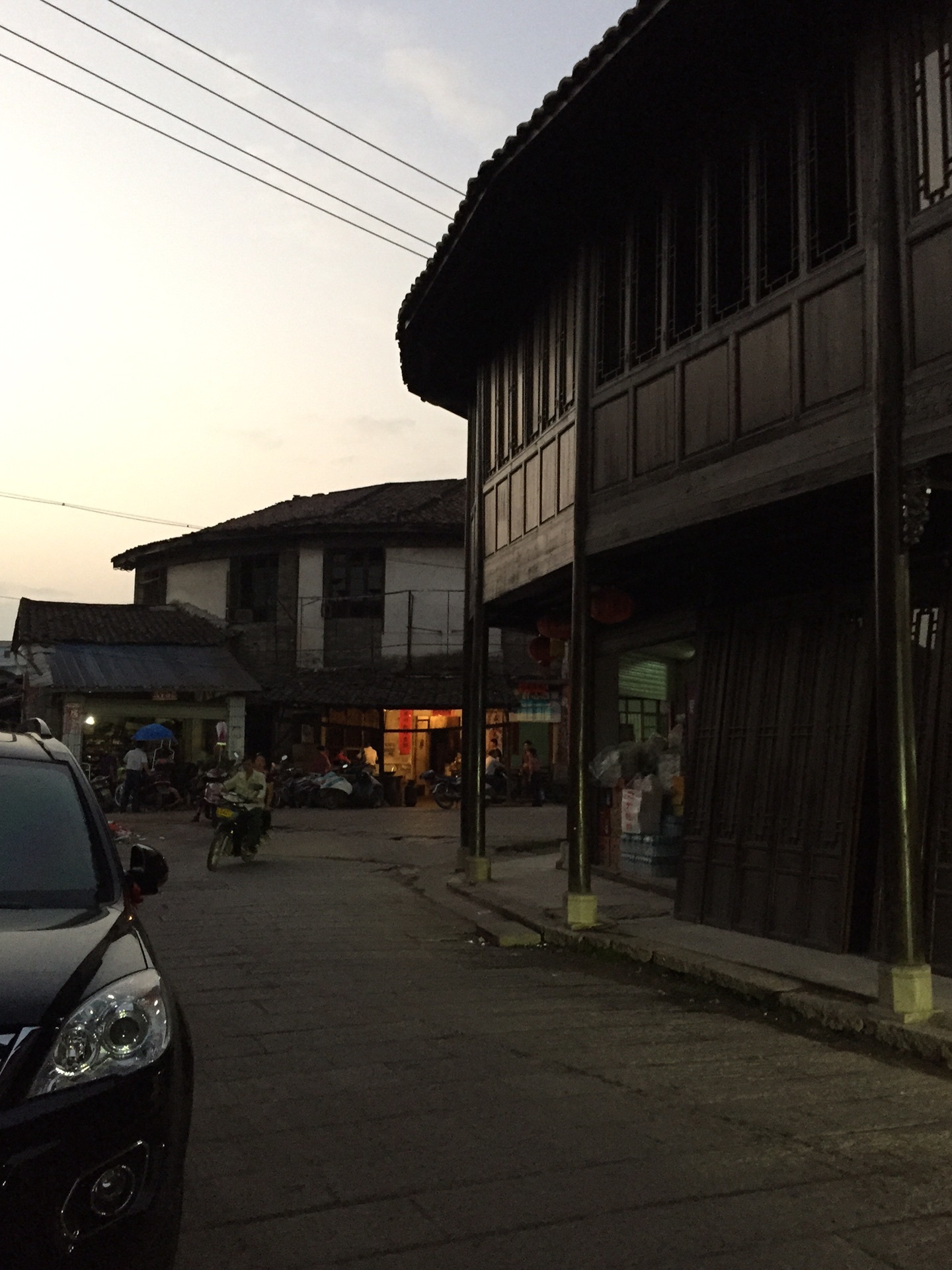 穿越赣闽线----住不下的黎川，忆不到的张恨水