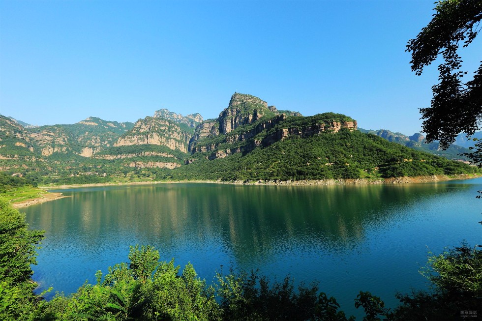 【平山景点图片】红崖谷景区