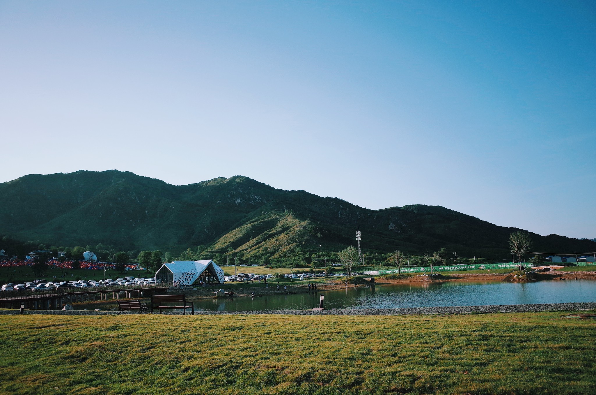 海坨山谷有青山花海烟火歌声的瑞士小镇