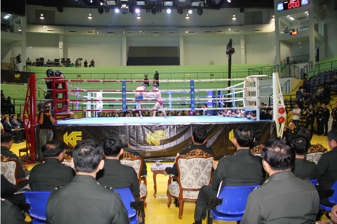 泰国拉查达慕农泰拳馆