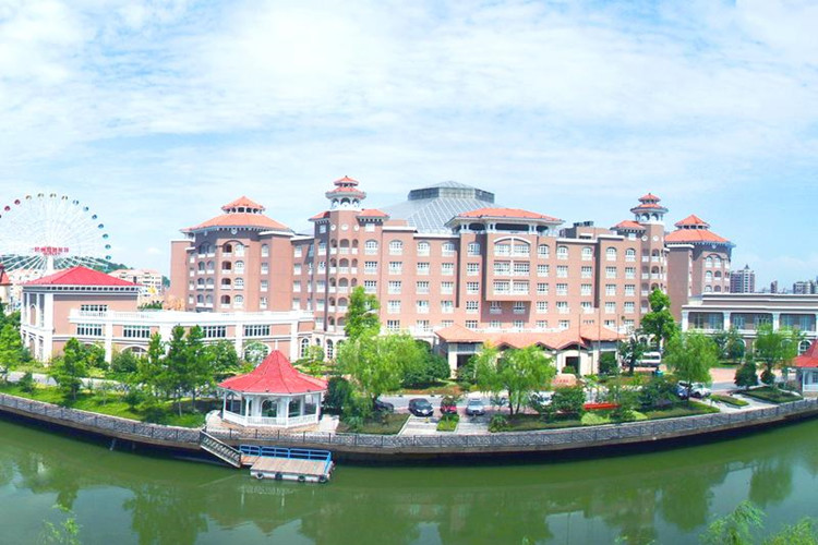 杭州宋城第一世界大酒店高级房含双早赠送杭州宋城云曼温泉2张