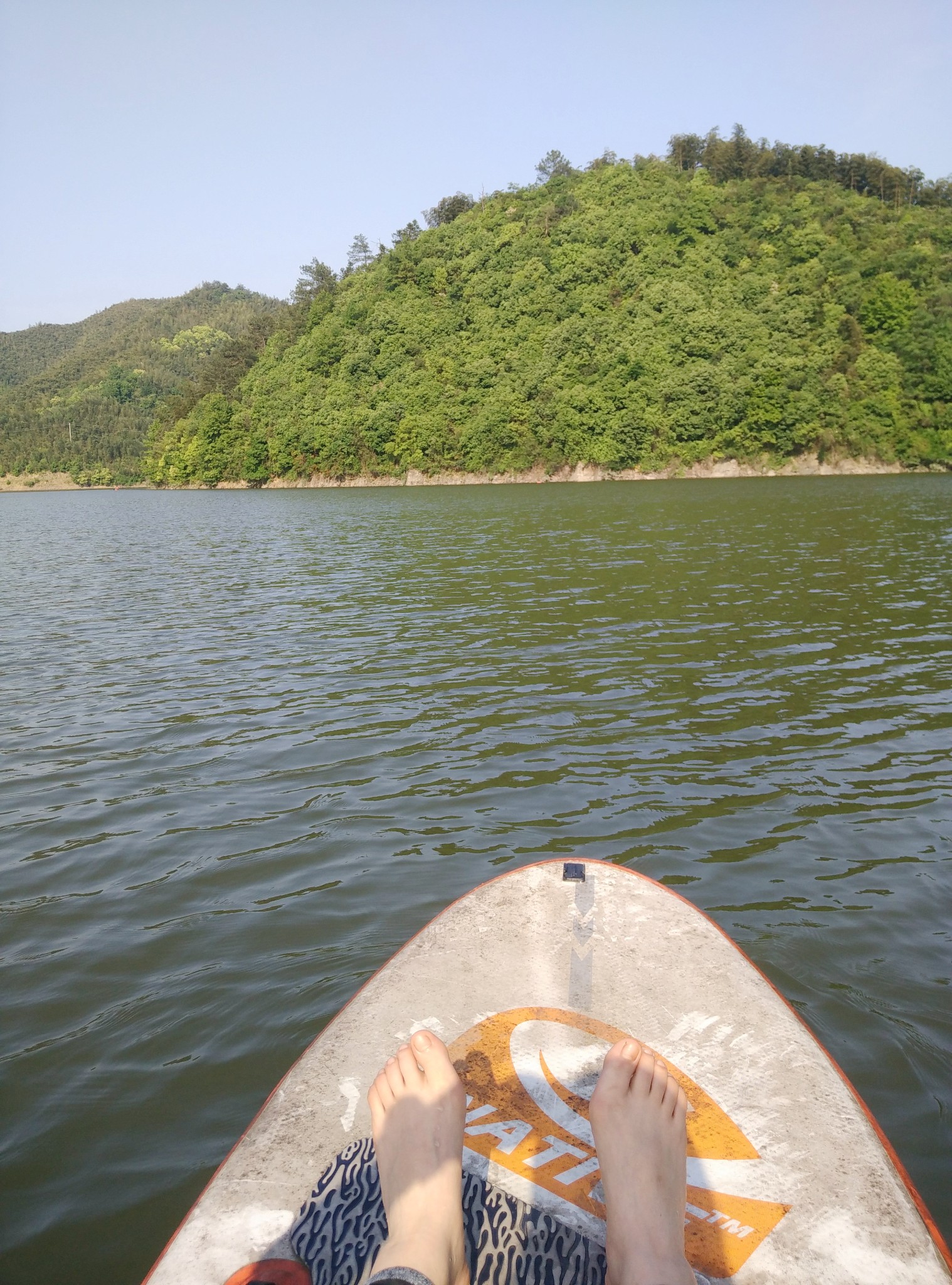 你好安吉我們來了~在賦石水庫上山下水騎遊露營之旅,安吉自助遊攻略