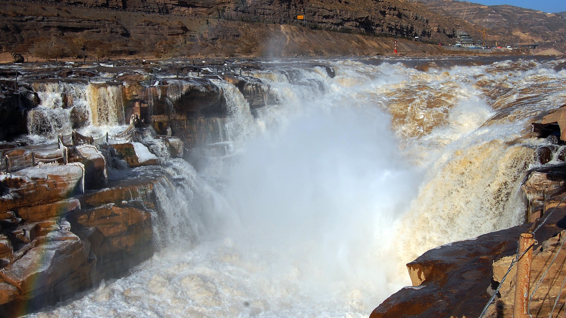 山西当地包车3日游(壶口瀑布/王家大院/平遥古城/14座座九龙商务车)