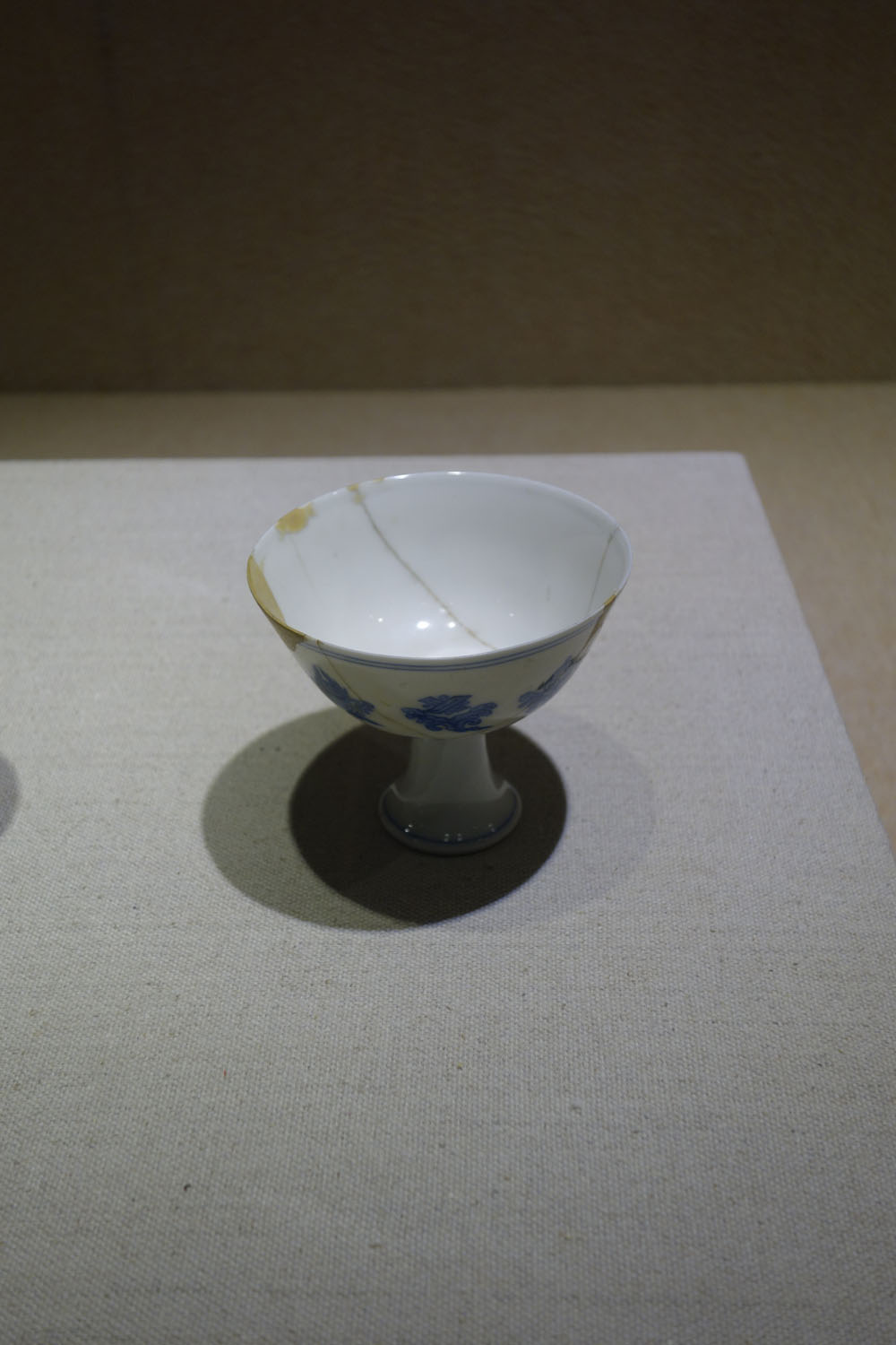 【鉴赏】"成窑遗珍——景德镇出土成化官窑瓷器展"欣赏(12)(组图)