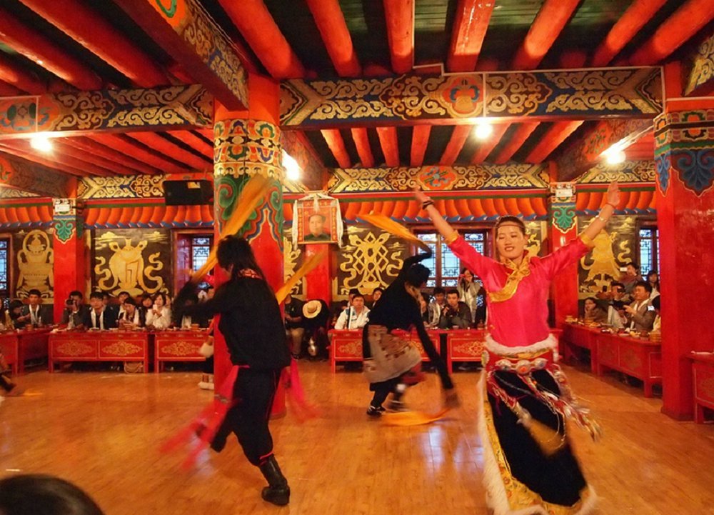 纯玩·泸沽湖 香格里拉精品4日游(360度环湖 普达措 摩梭走婚宴 赠