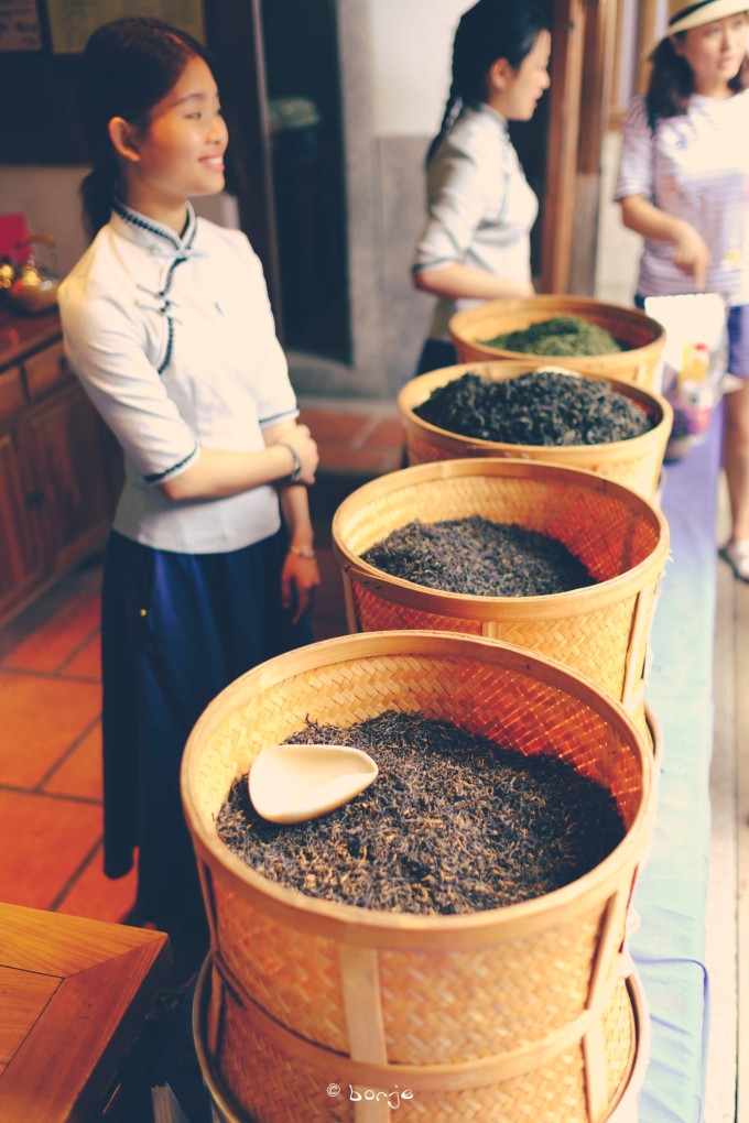 马蜂窝怎么吃有什么作用 wKgBs1fOVjqAWKlIAAt3FUP-dFE47.jpeg?imageView2%2F2%2Fw%2F680%2Fq%2F90