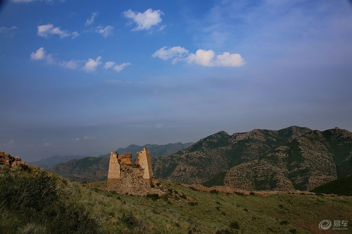 行走长城穿越怀安马市口庄科盘道门