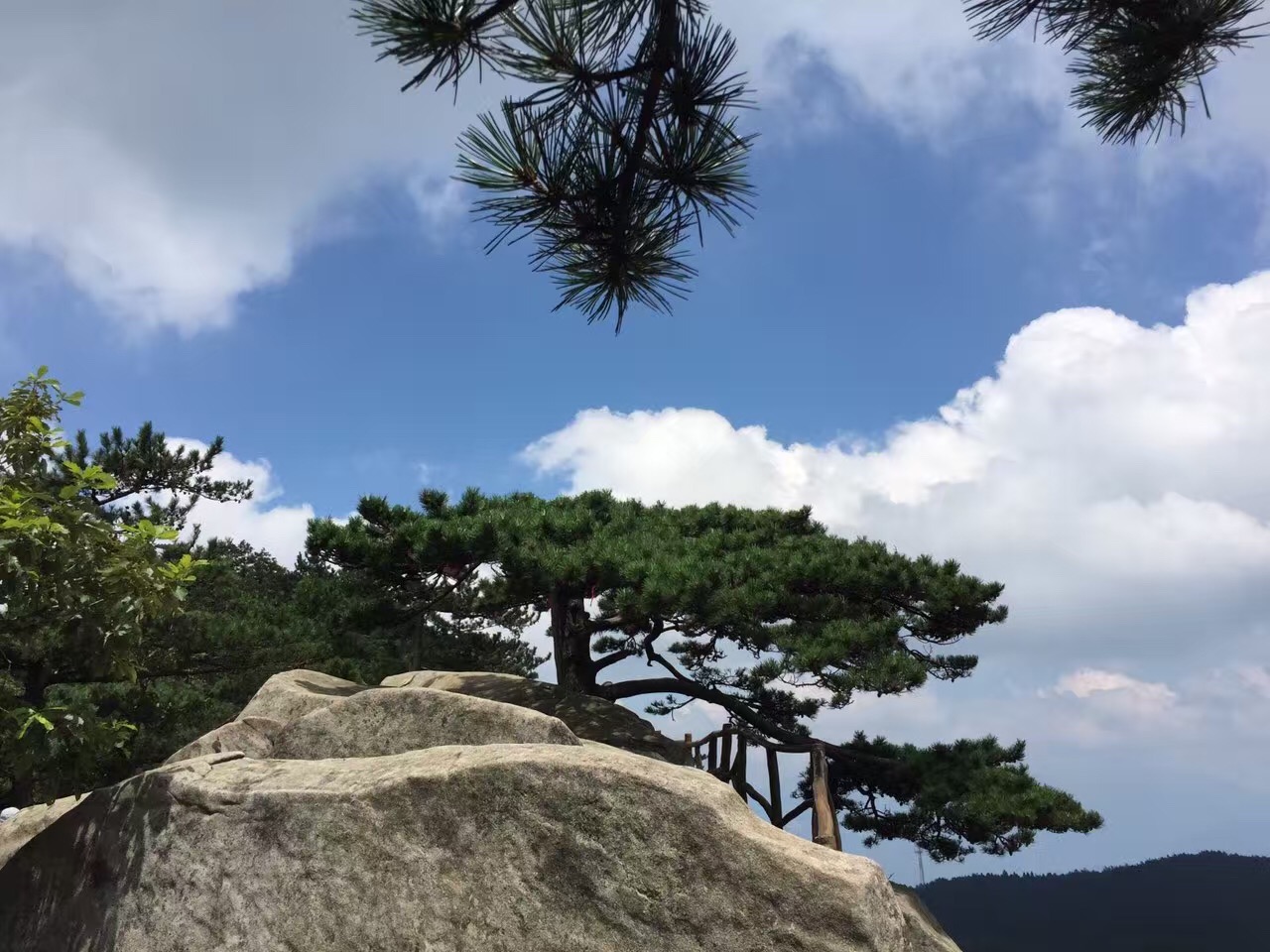 夏日清凉之旅——罗田薄刀锋、进士河漂流