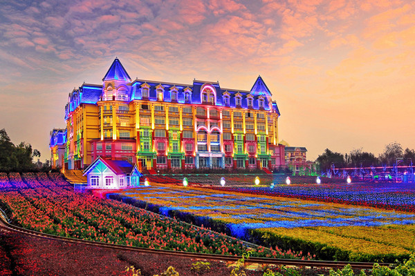 深圳出发玩转城中天然氧吧泉眼温泉畅游石头王国中山石博宇宙城百万